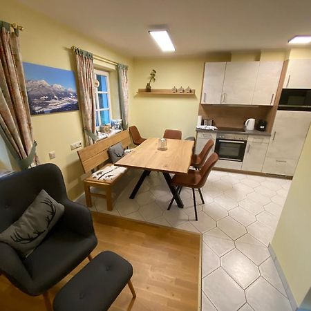 Apartment Cinderella Oberhaus Bagian luar foto